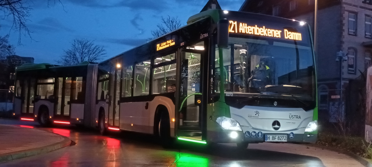 Нижняя Саксония, Mercedes-Benz Citaro C2 G hybrid № 8272