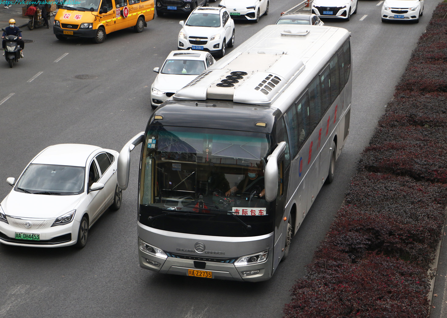 Китай, Golden Dragon XML6112J15Y6 № 川A Z2735