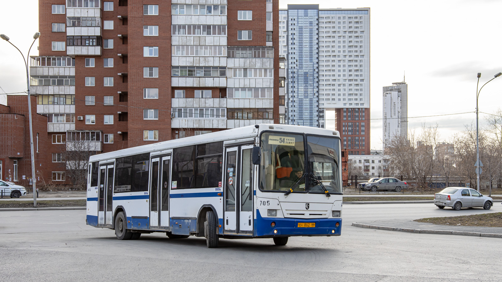 Свердловская область, НефАЗ-5299-20-32 № 705 Свердловская область, НефАЗ-5299-20-32 № 705