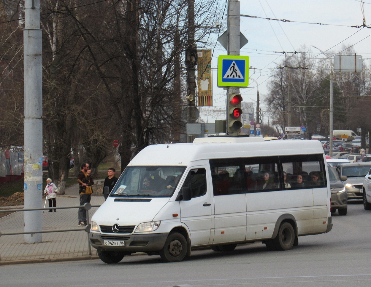 Удмуртия, Луидор-223236 (MB Sprinter Classic) № О 942 КТ 18