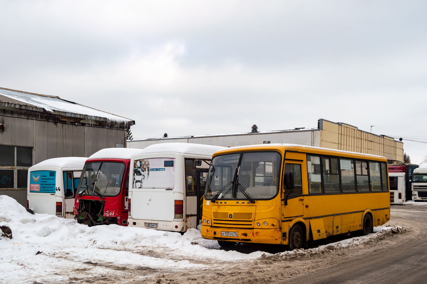 Yaroslavl region, PAZ-320402-05 # 973; Yaroslavl region, PAZ-320412-10 # 962