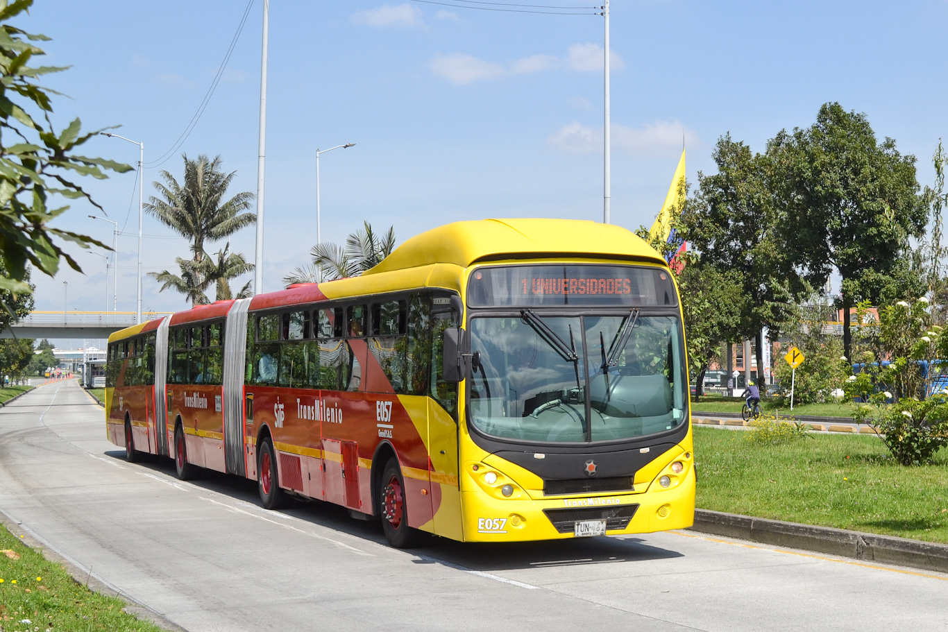 Колумбия, Marcopolo Gran Viale Biarticulado № E057