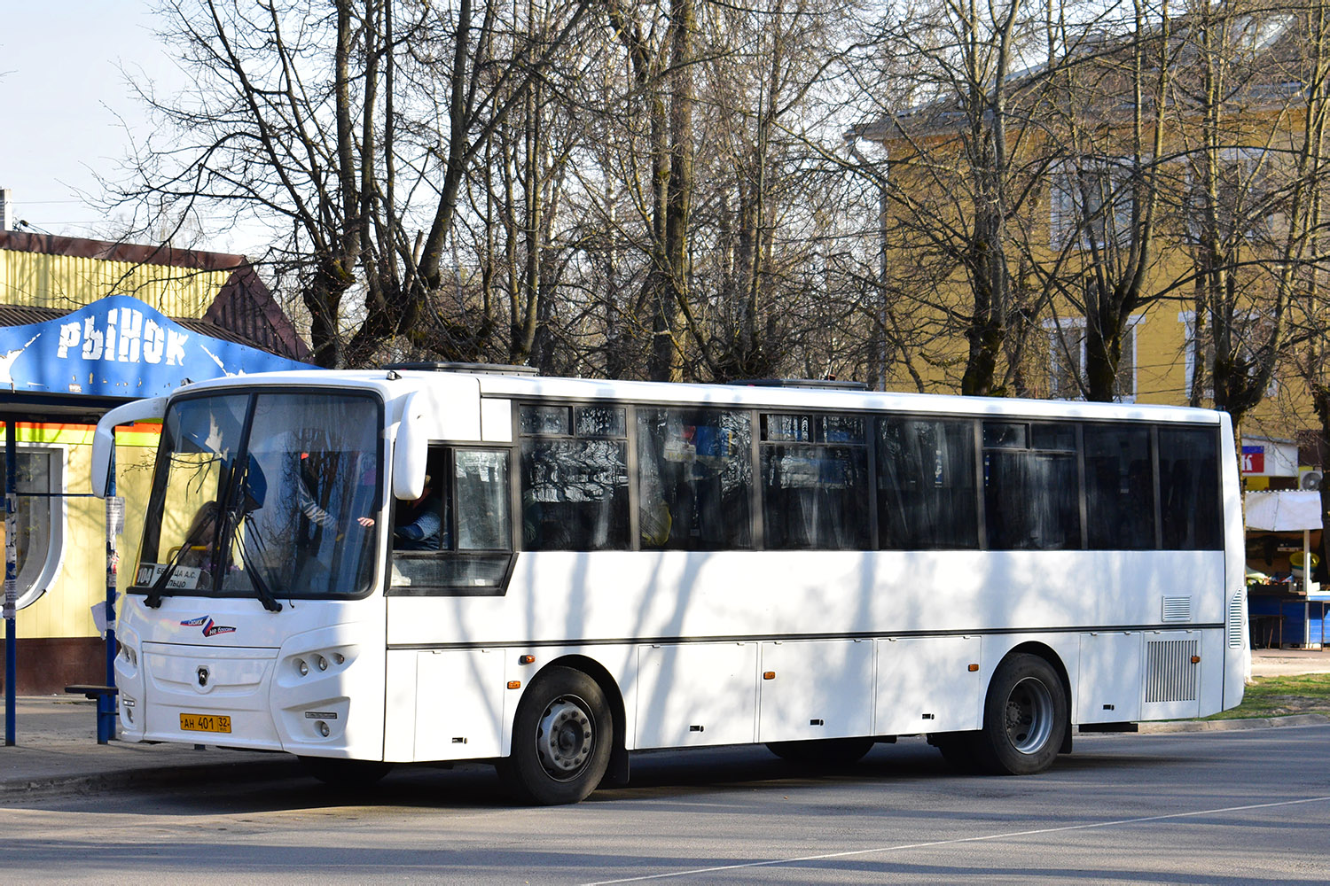 Брянская область, КАвЗ-4238-61 № 401