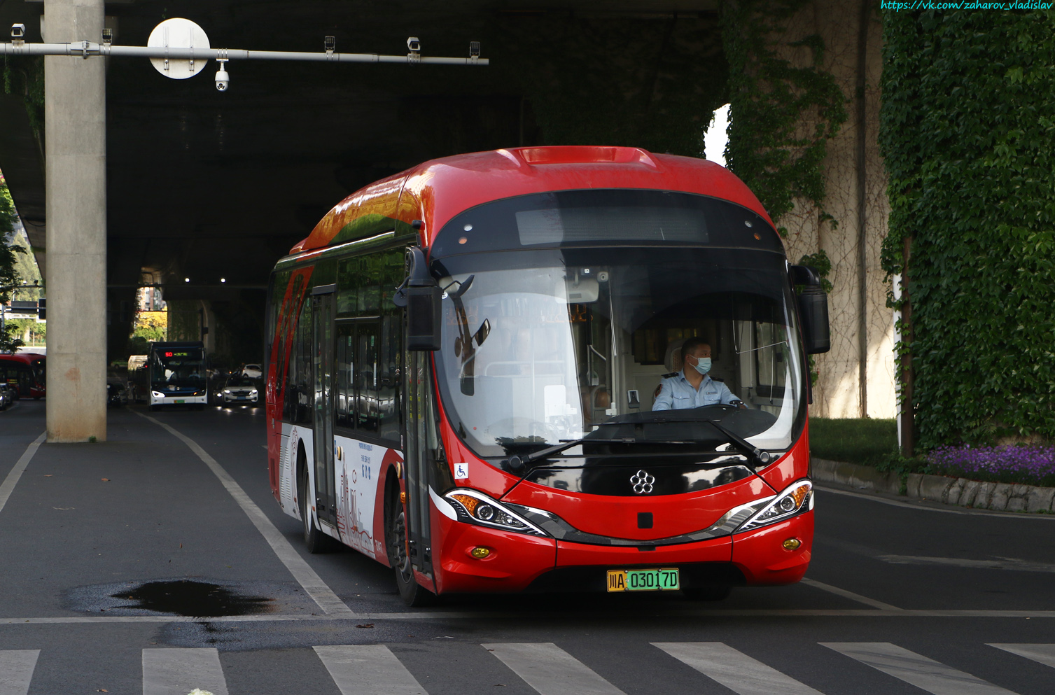 Китай, Granton CAT6126CRBEV1 № 37417