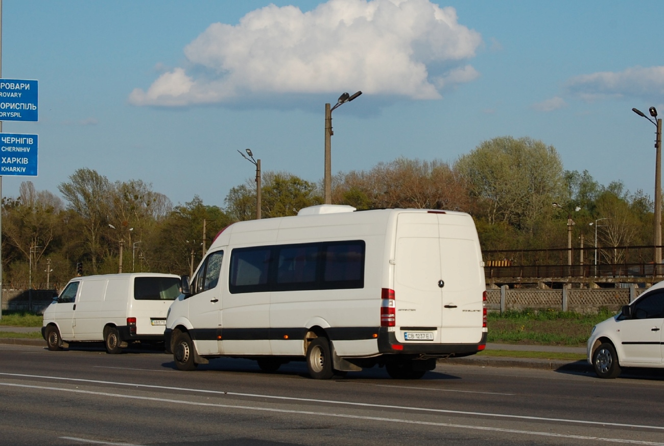 Черниговская область, Universāls № CB 1237 EI