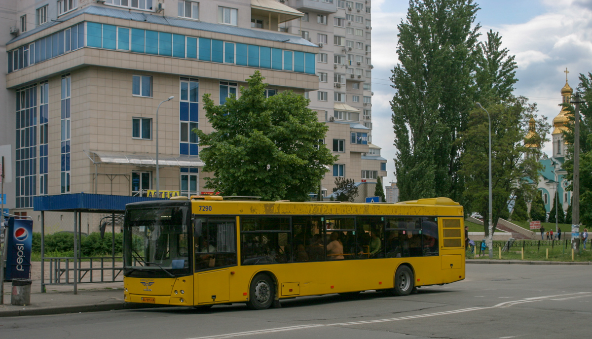 Киев, МАЗ-203.065 № 7290