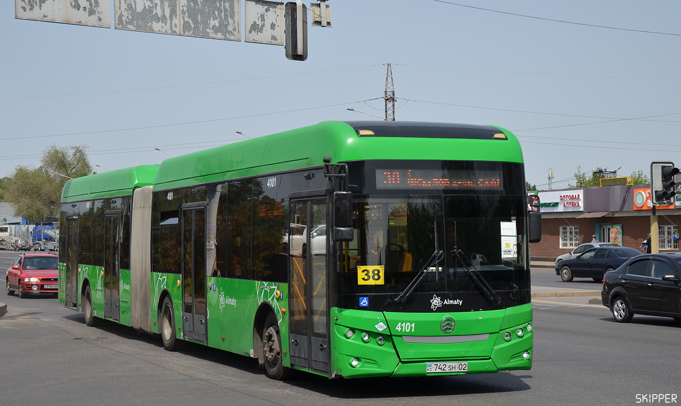 Almaty, Golden Dragon XML6185J13C (Hyundai Trans Auto) Nr. 4101