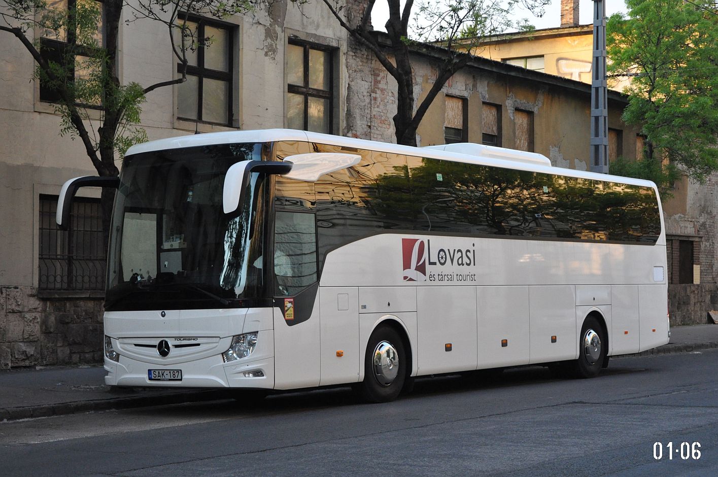 Венгрия, Mercedes-Benz Tourismo III 15RHD № SAK-187