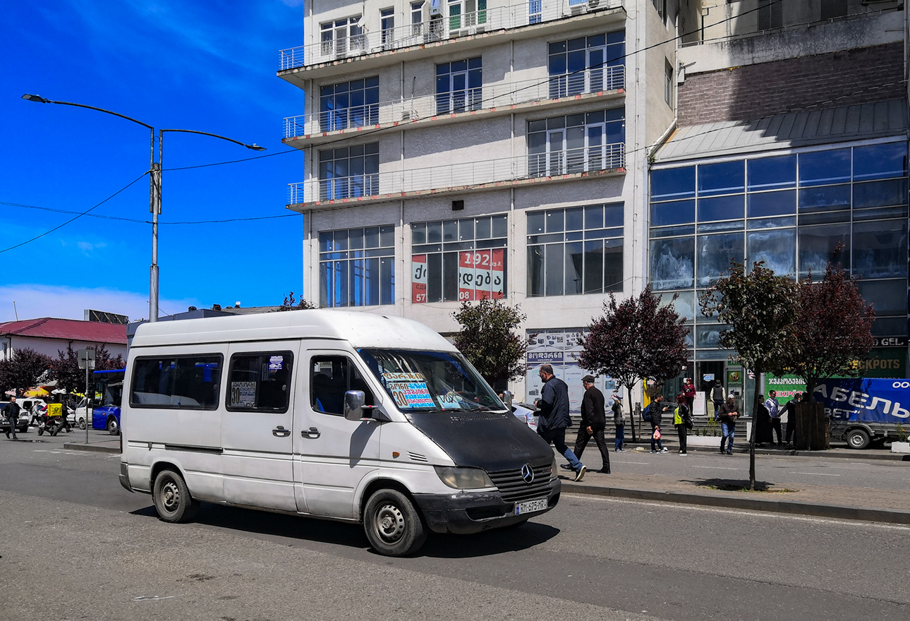 Грузия, Mercedes-Benz Sprinter W902 216CDI № RM-675-MR