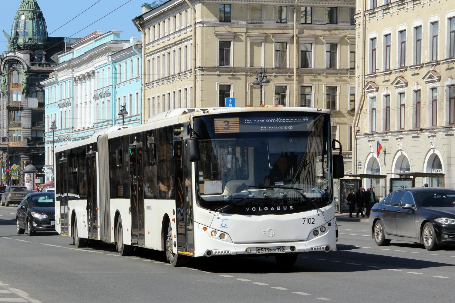 Sankt Petersburg, Volgabus-6271.05 Nr. 7102