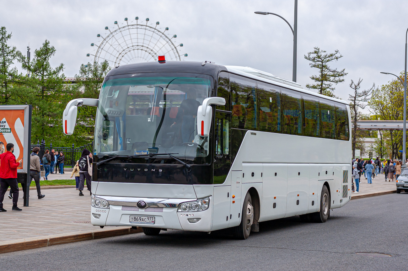 Москва, Yutong ZK6122H9 № Т 869 АС 977