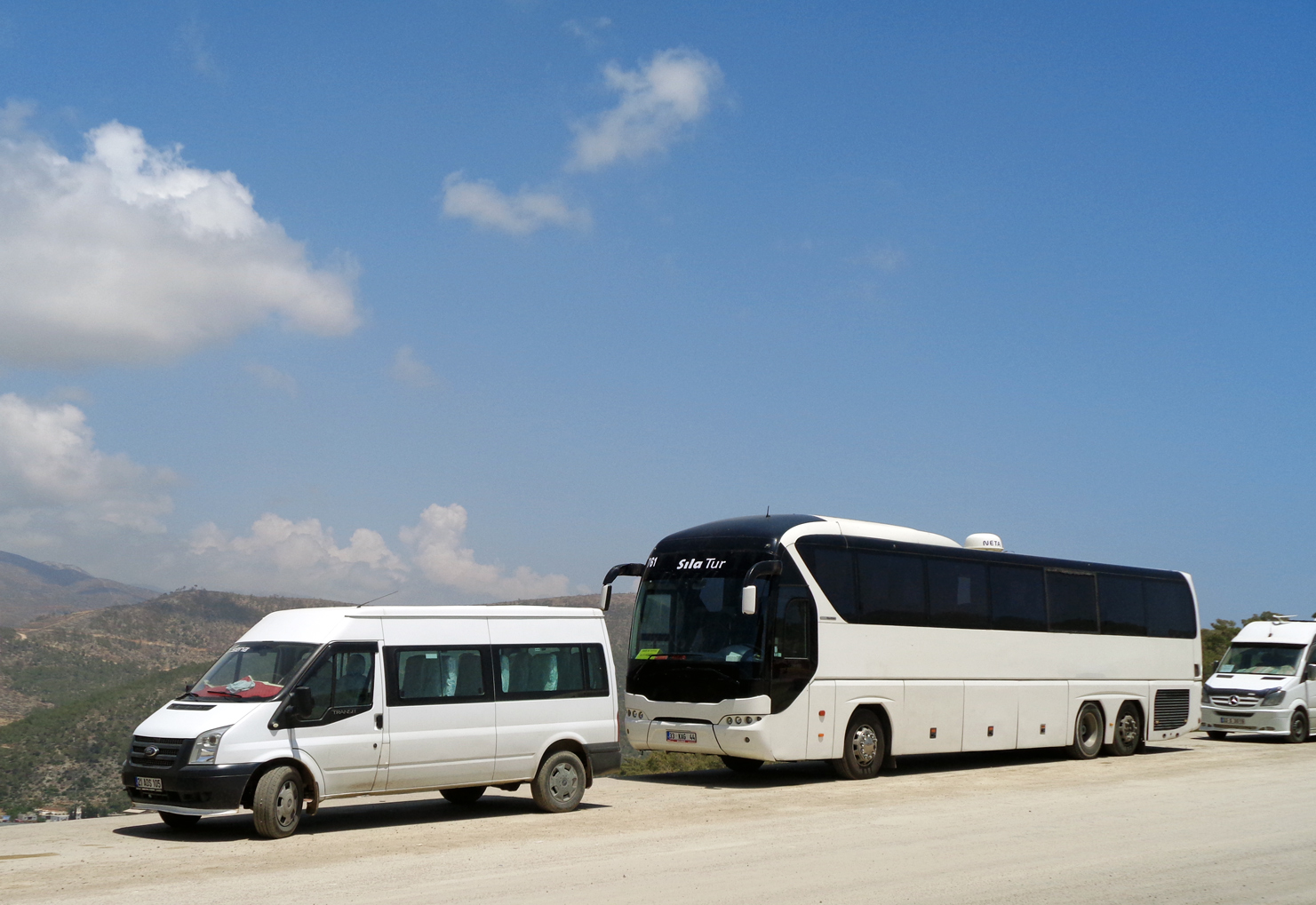 Турция, Ford Transit № 21 ADS 205; Турция, Neoplan P22 N2216/3SHDL Tourliner L № 761