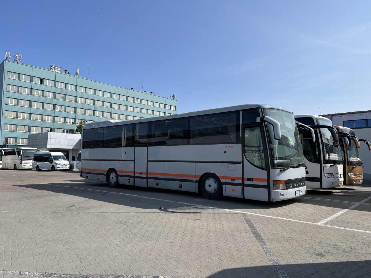 Polsko, Setra S315GT-HD (Spain) č. LKR 40216