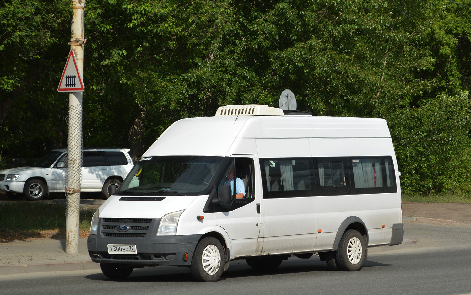 Тюменская область, Нижегородец-222700  (Ford Transit) № У 300 ЕС 72