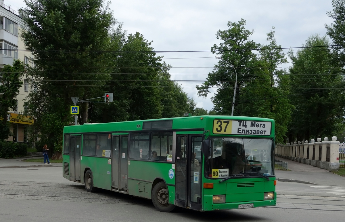 Sverdlovsk region, Mercedes-Benz O405N # У 780 РО 96