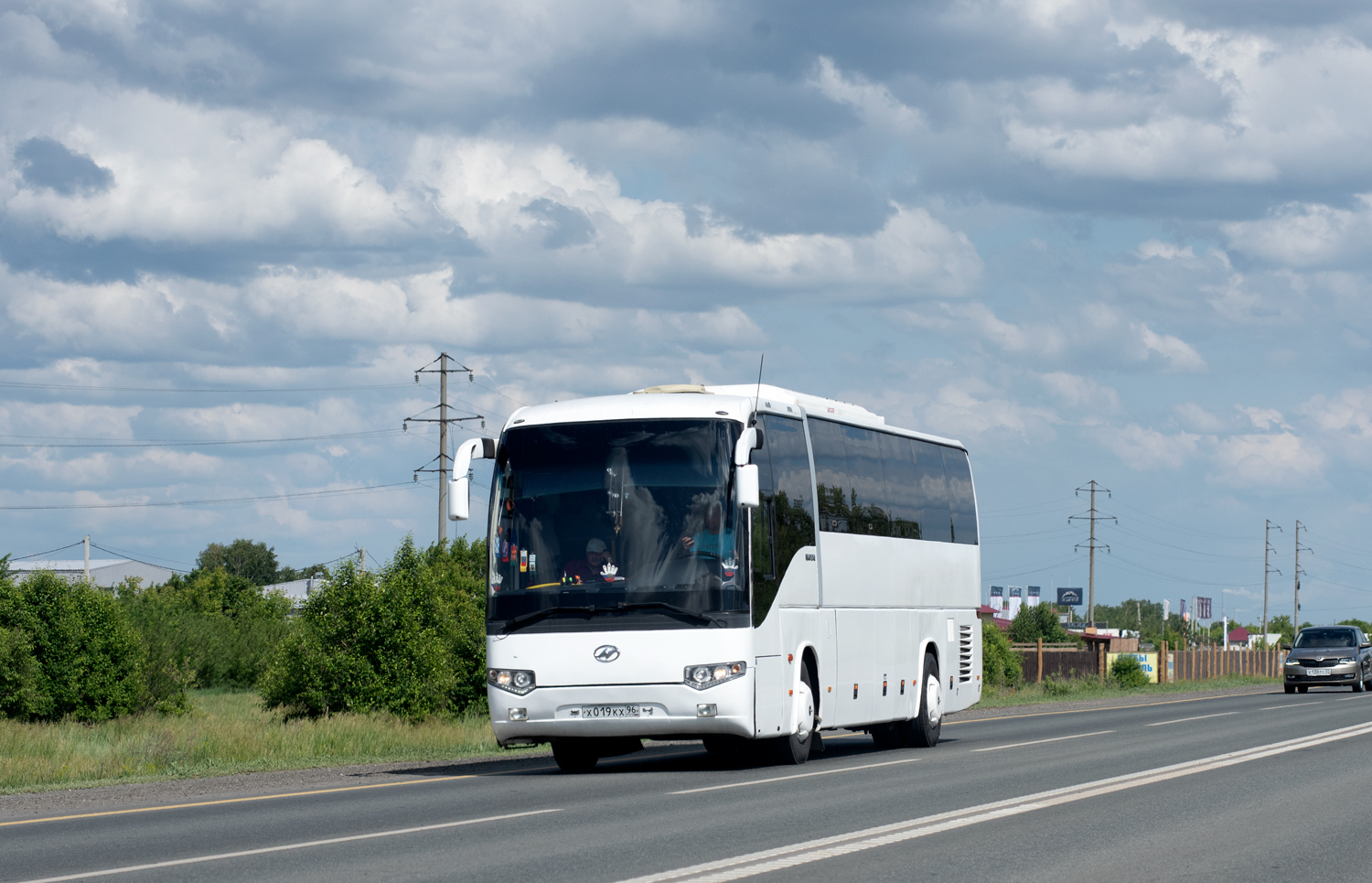 уаз номер х 498 ах 19 rus. Higer автобус дд. кх 19. е010кх78. иргень.