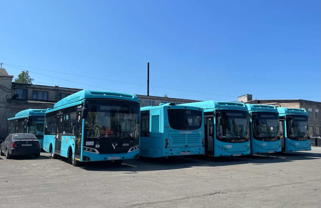 Карелия, Volgabus-4298.G4 (CNG) № 10101; Карелия — Автобусные парки, гаражи, стоянки; Карелия — Новые автобусы, презентации