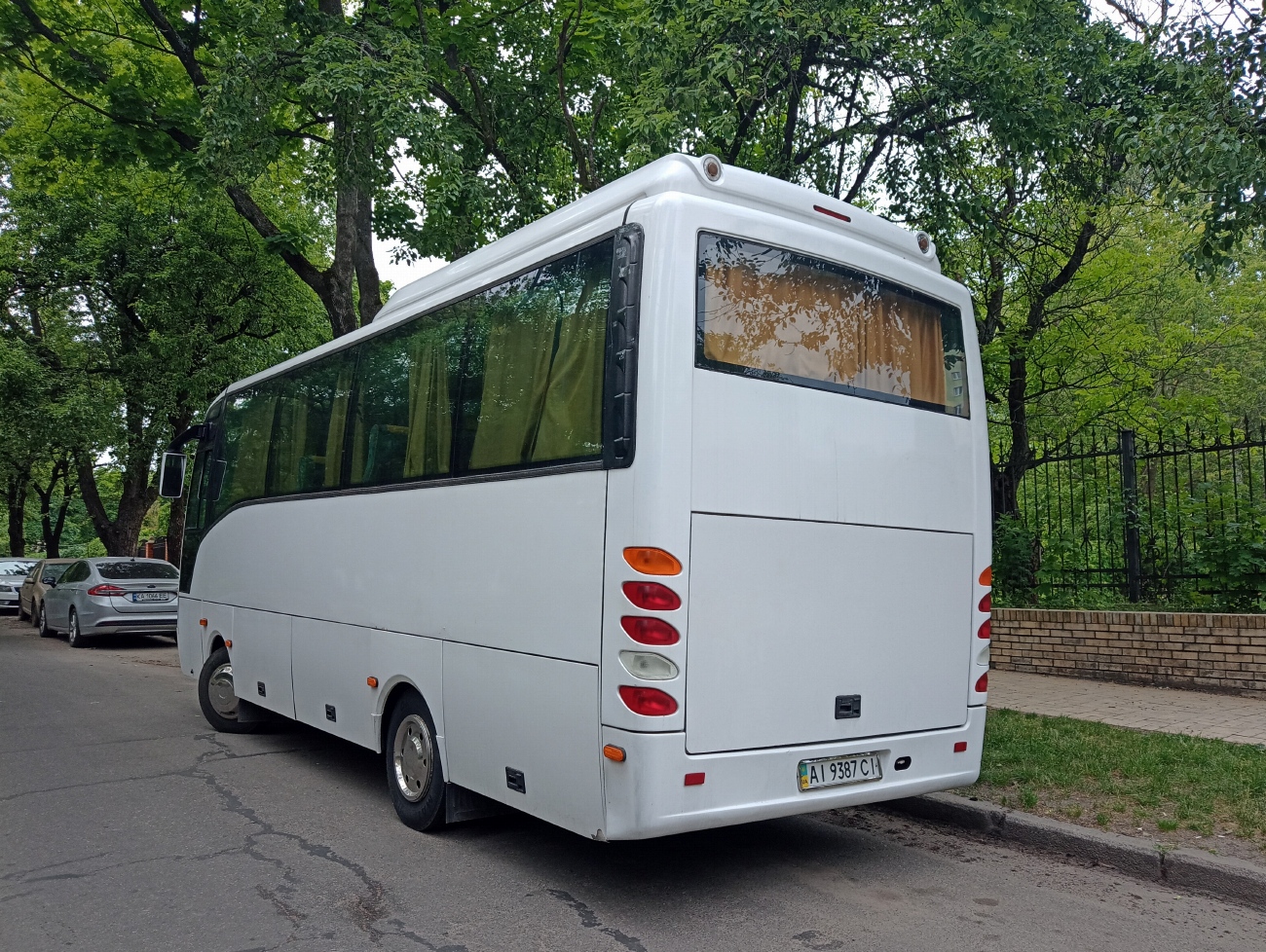 Киев, Anadolu Isuzu Turquoise № AI 9387 CI