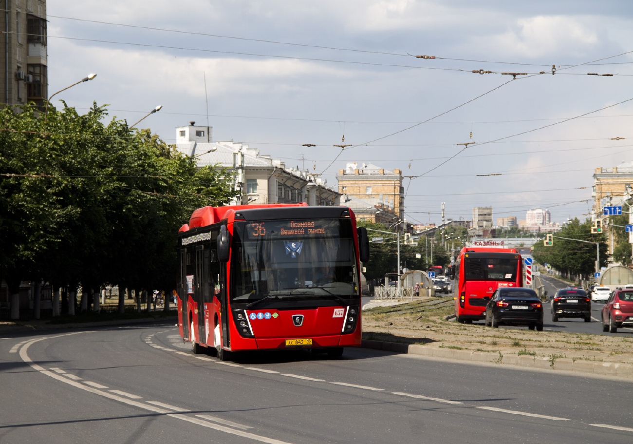 Tatarstan, NefAZ-5299-40-57 (CNG) # 657