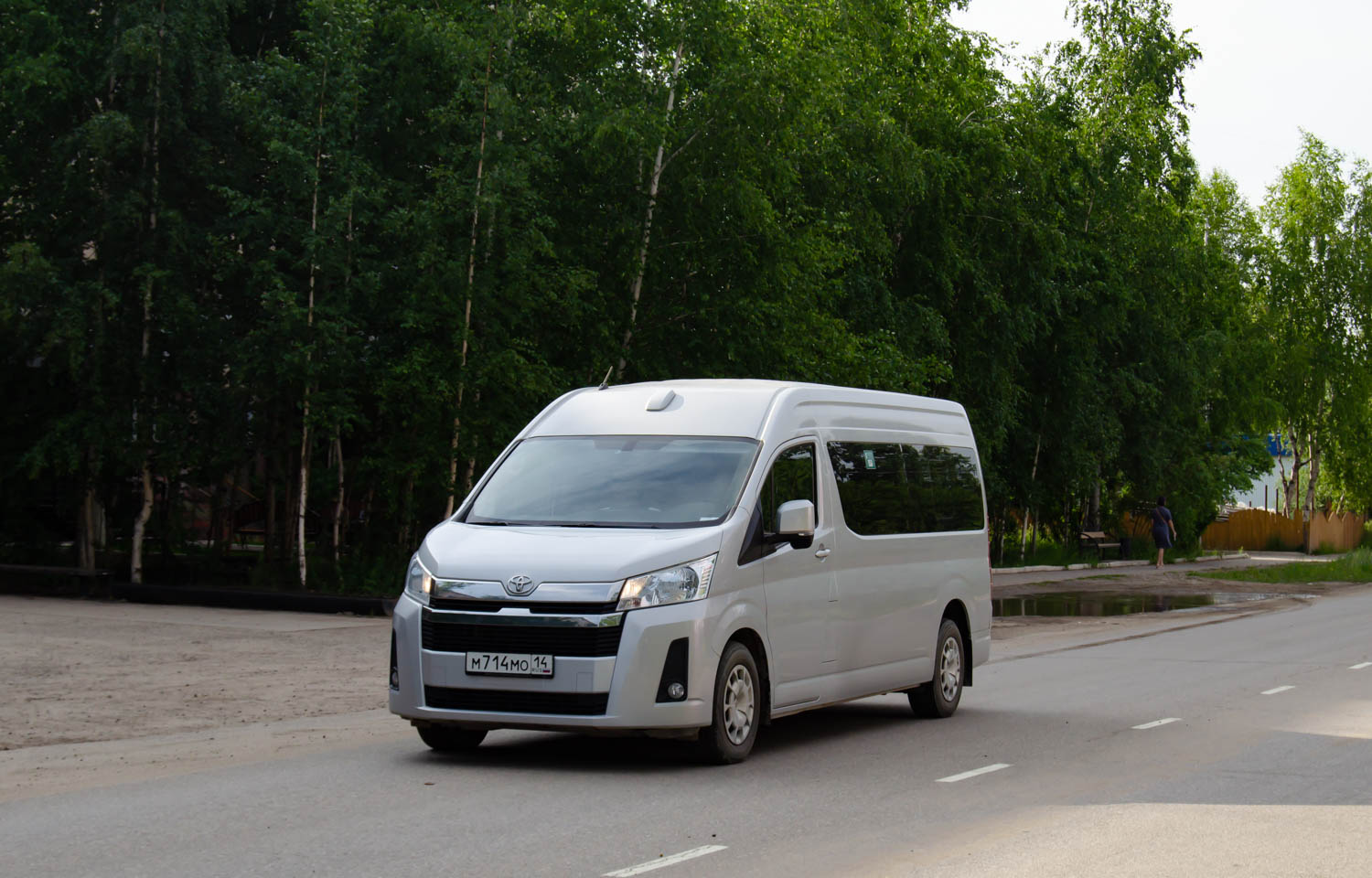 Sakha (Yakutia), Toyota HiAce GDH322L # М 714 МО 14