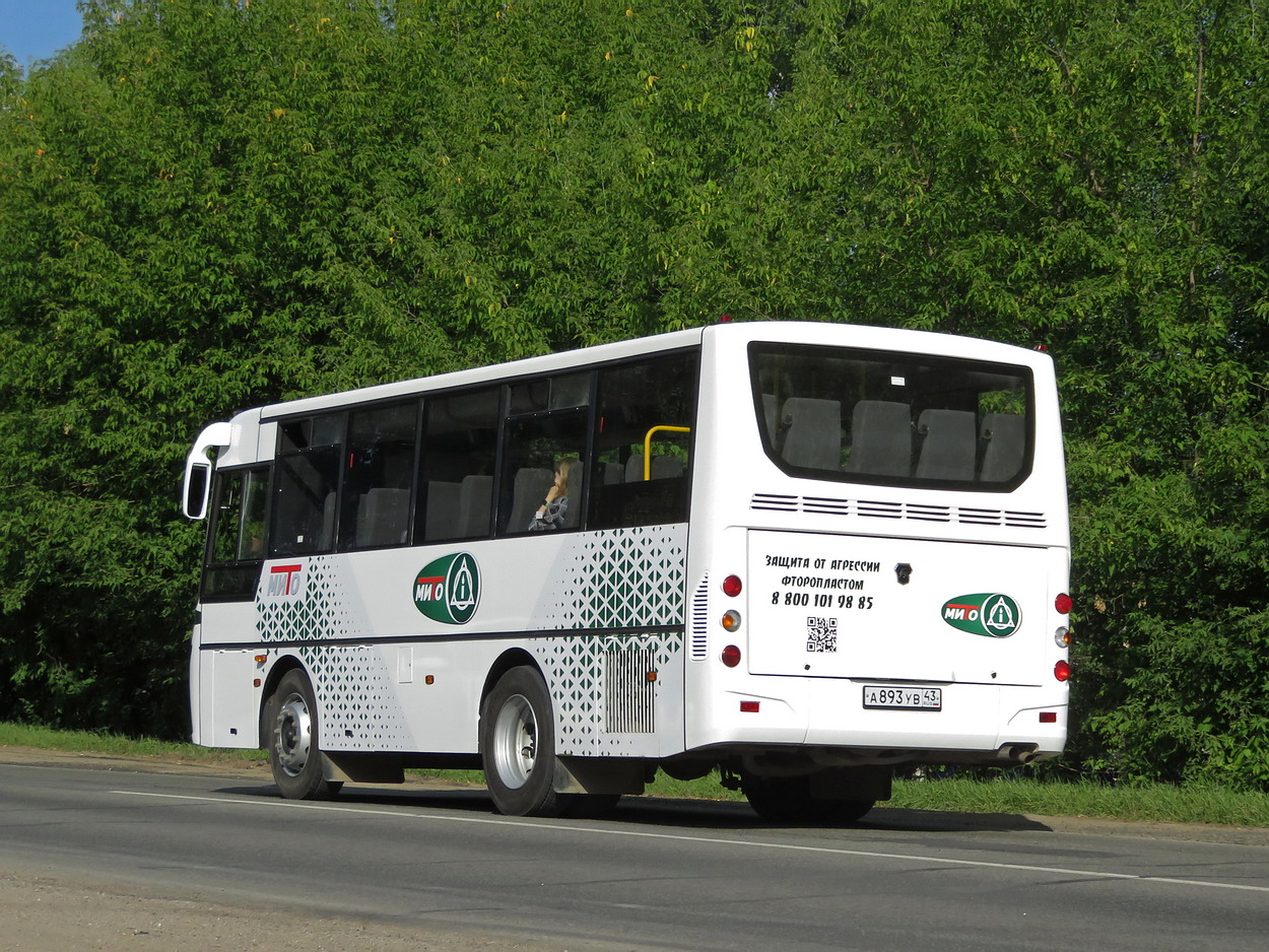 Кировская область, КАвЗ-4235-61 № А 893 УВ 43