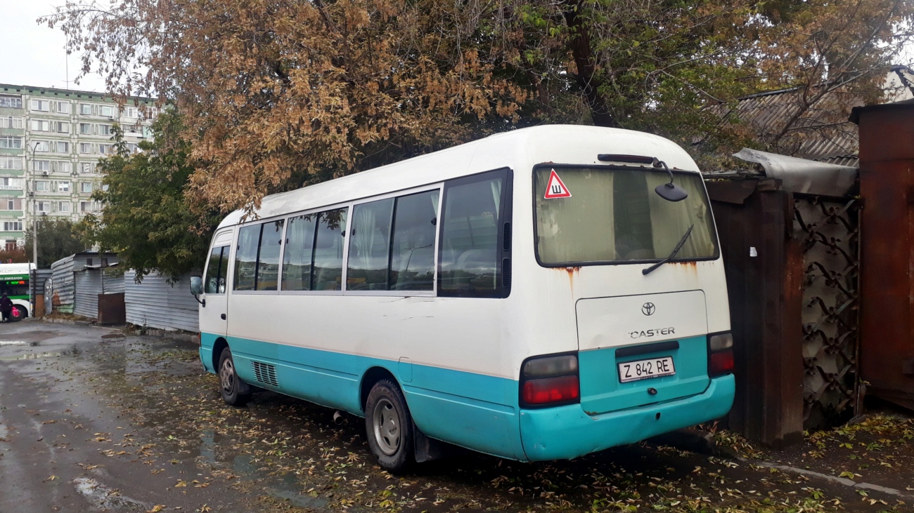 Αστάνα, Toyota Coaster HZB50L # Z 842 RE