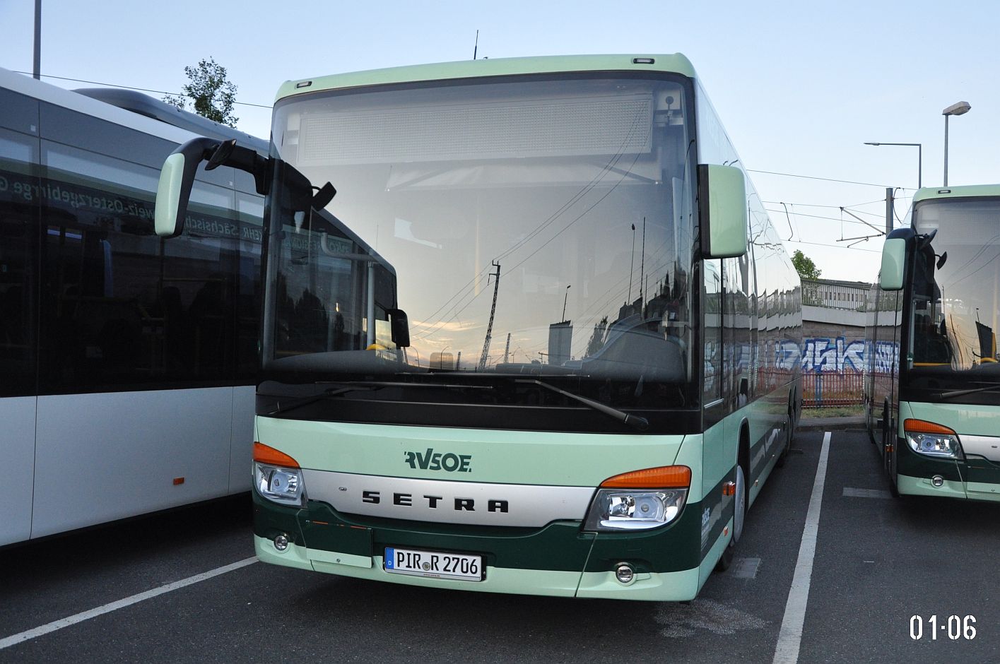 Саксония, Setra S418LE business № 2706