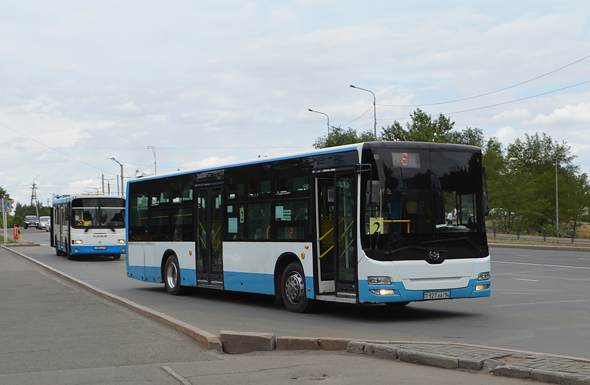 Pavlodar province, Huang Hai DD6129S15 sz.: 927 AA 14