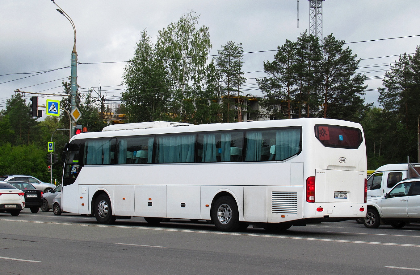 Удмуртия, Hyundai Universe Space Luxury № Н 595 МР 18 Удмуртия, Hyundai Universe Space Luxury № Н 595 МР 18