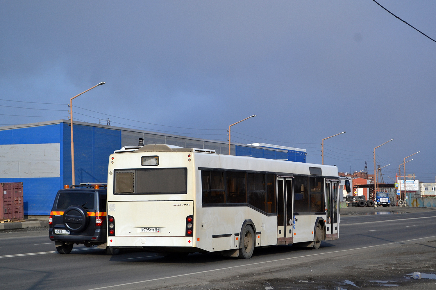 Красноярский край, МАЗ-103.586 № У 795 СМ 124