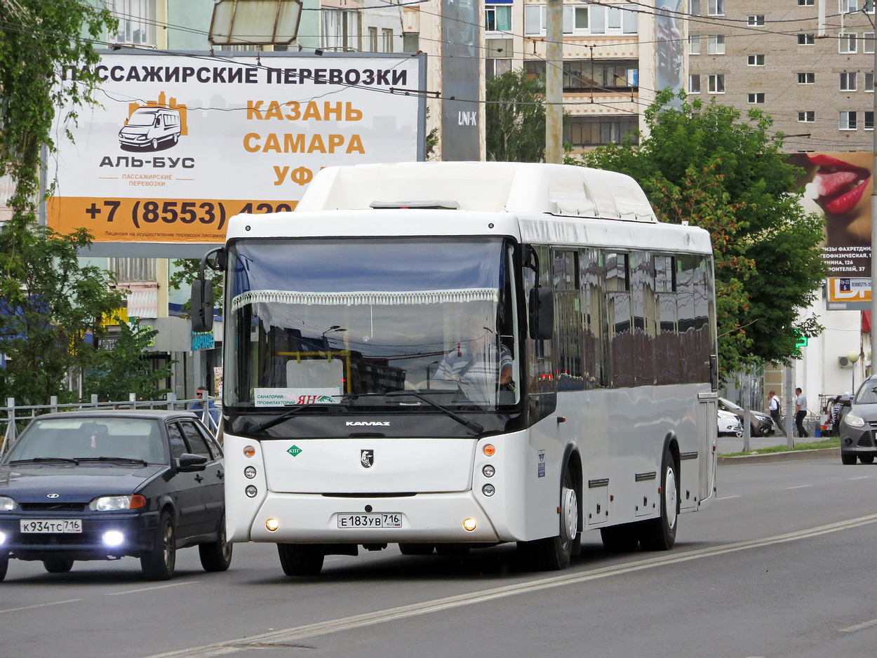 Татарстан, НефАЗ-5299-11-56 № Е 183 УВ 716