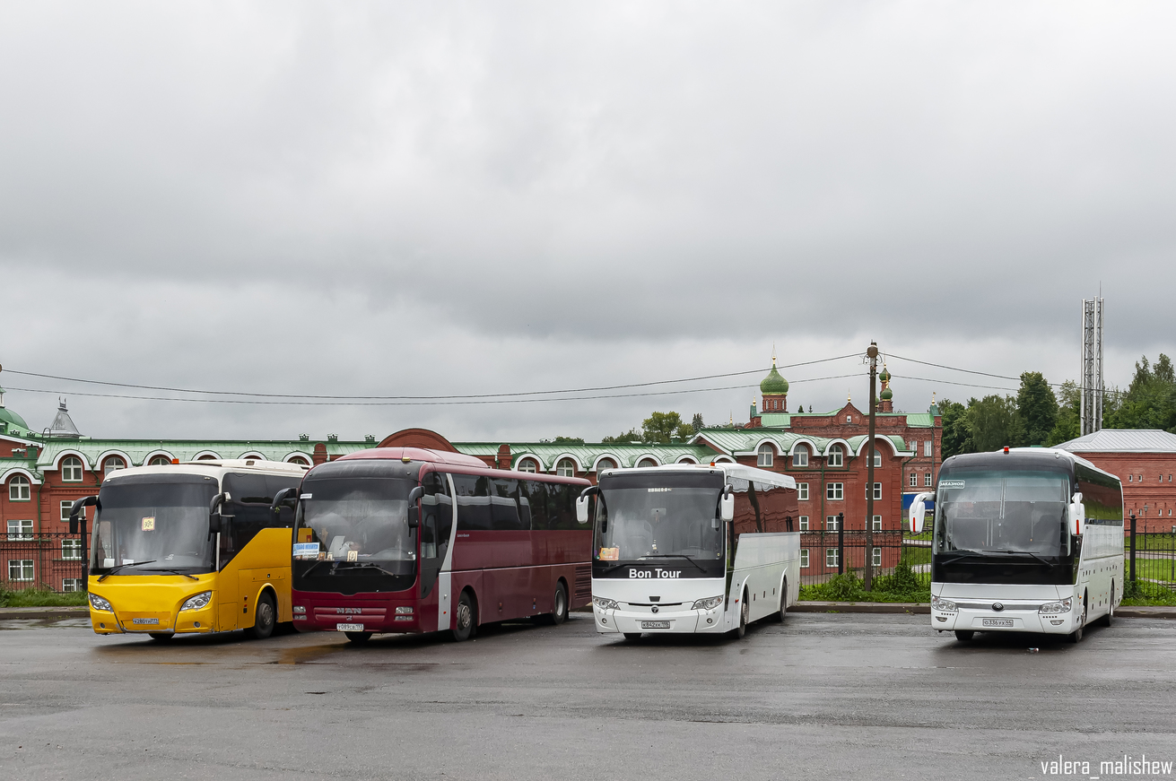Краснодарский край, MAN R07 Lion's Coach RHC444 № У 089 СВ 193; Санкт-Петербург, TEMSA HD 12 № К 842 ХК 198; Костромская область, Yutong ZK6122H9 № О 336 УХ 44