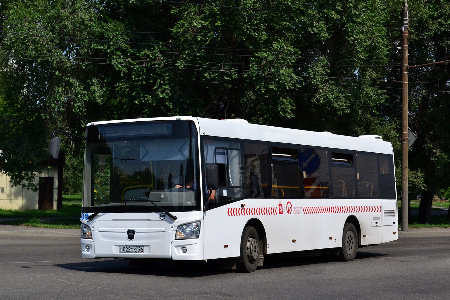 Красноярский край, ЛиАЗ-4292.60 (1-2-1) № Н 022 ОК 124