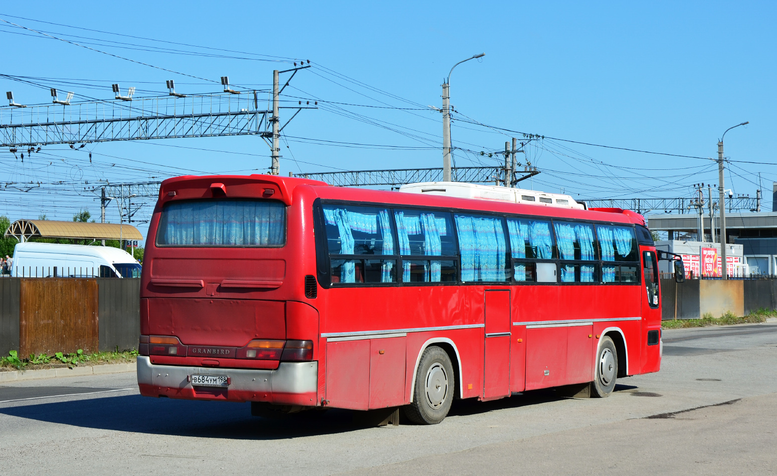 Ленинградская область, Kia AM948 Granbird № В 684 УМ 198