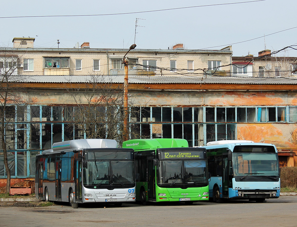 Волынская область, MAN A21 Lion's City NL313 CNG № 07; Волынская область, MAN A21 Lion's City NL313 CNG № AC 5366 EM; Волынская область, VDL Berkhof Ambassador 200 № 21