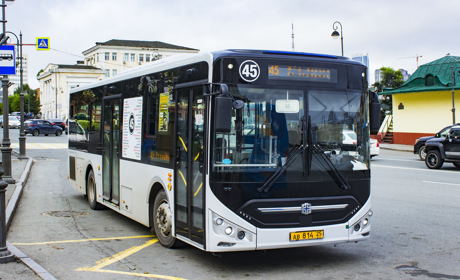 Приморский край, Zhong Tong LCK6105HG № АВ 814 25