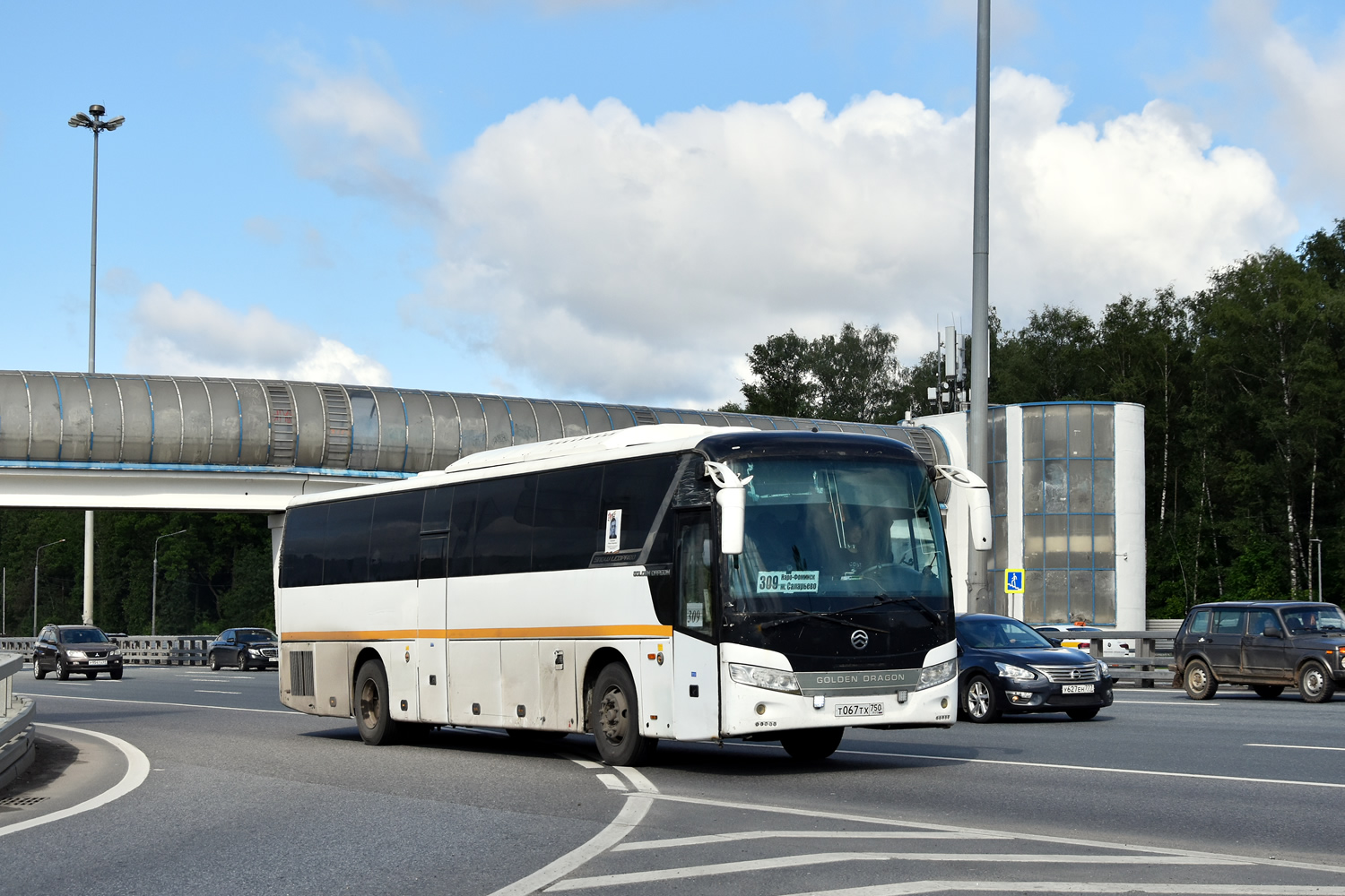 Московская область, Golden Dragon XML6127JR Snow Leopard № Т 067 ТХ 750
