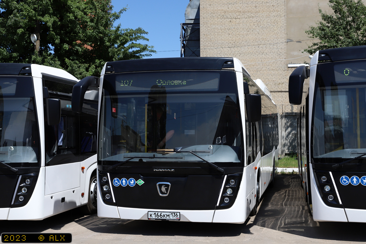 Воронежская область, НефАЗ-5299-40-57 (CNG) № К 166 КМ 136