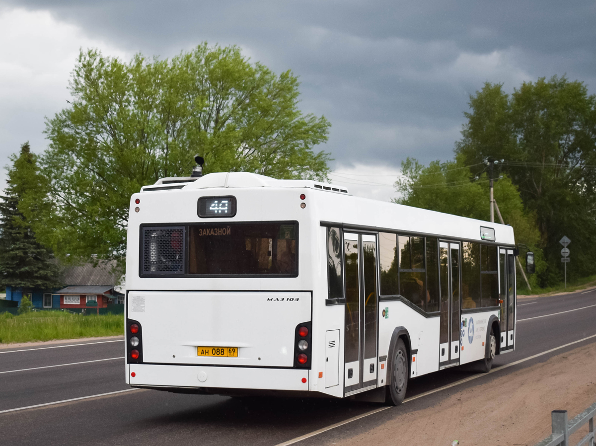 Тверская область, МАЗ-103.445 № АН 088 69