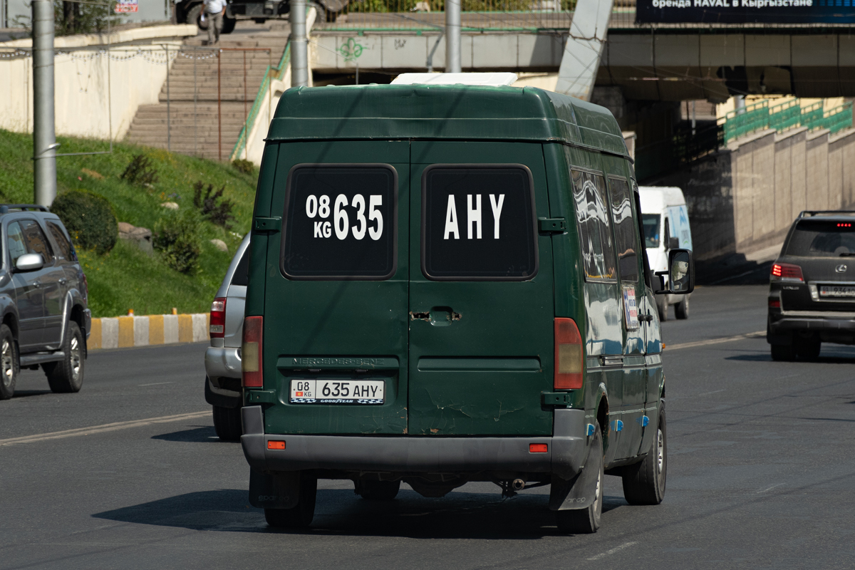 Кыргызстан, Mercedes-Benz Sprinter W901/W902 212D № 08 635 AHY