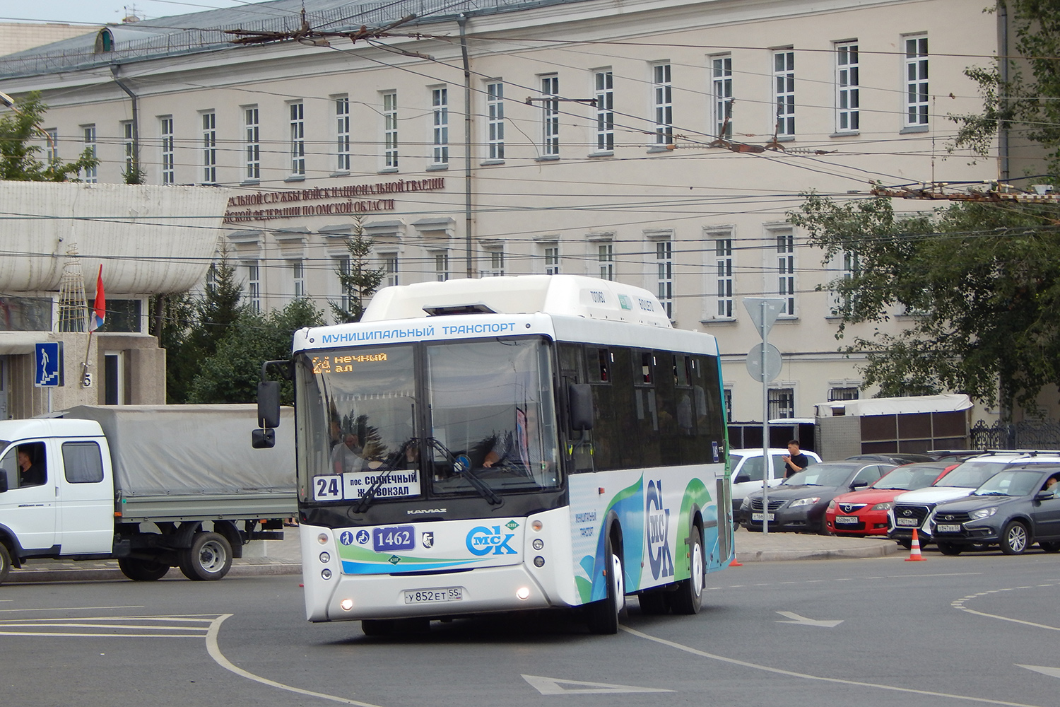 Омская область, НефАЗ-5299-30-56 № 1462