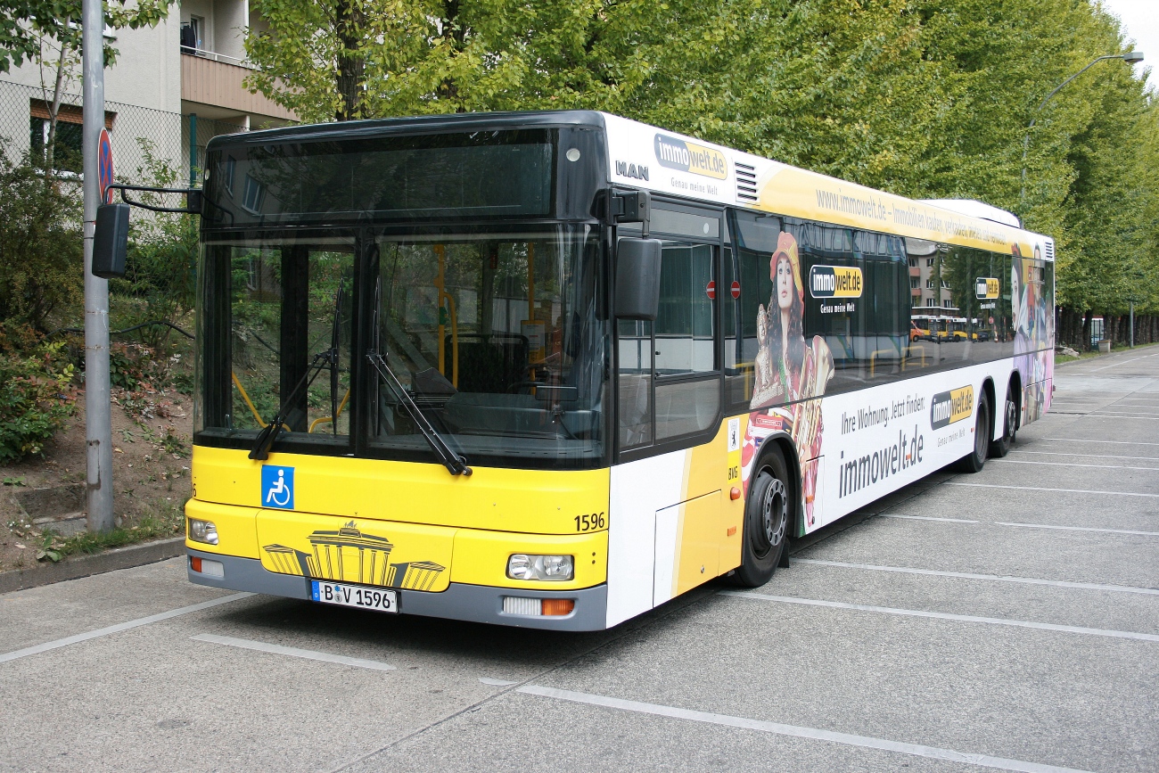 Берлин, MAN A26 NL313-15 № 1596