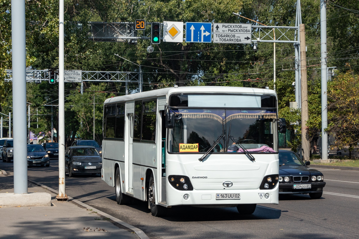 Алматы, Daewoo BS090 (СемАЗ) № 163 UU 02