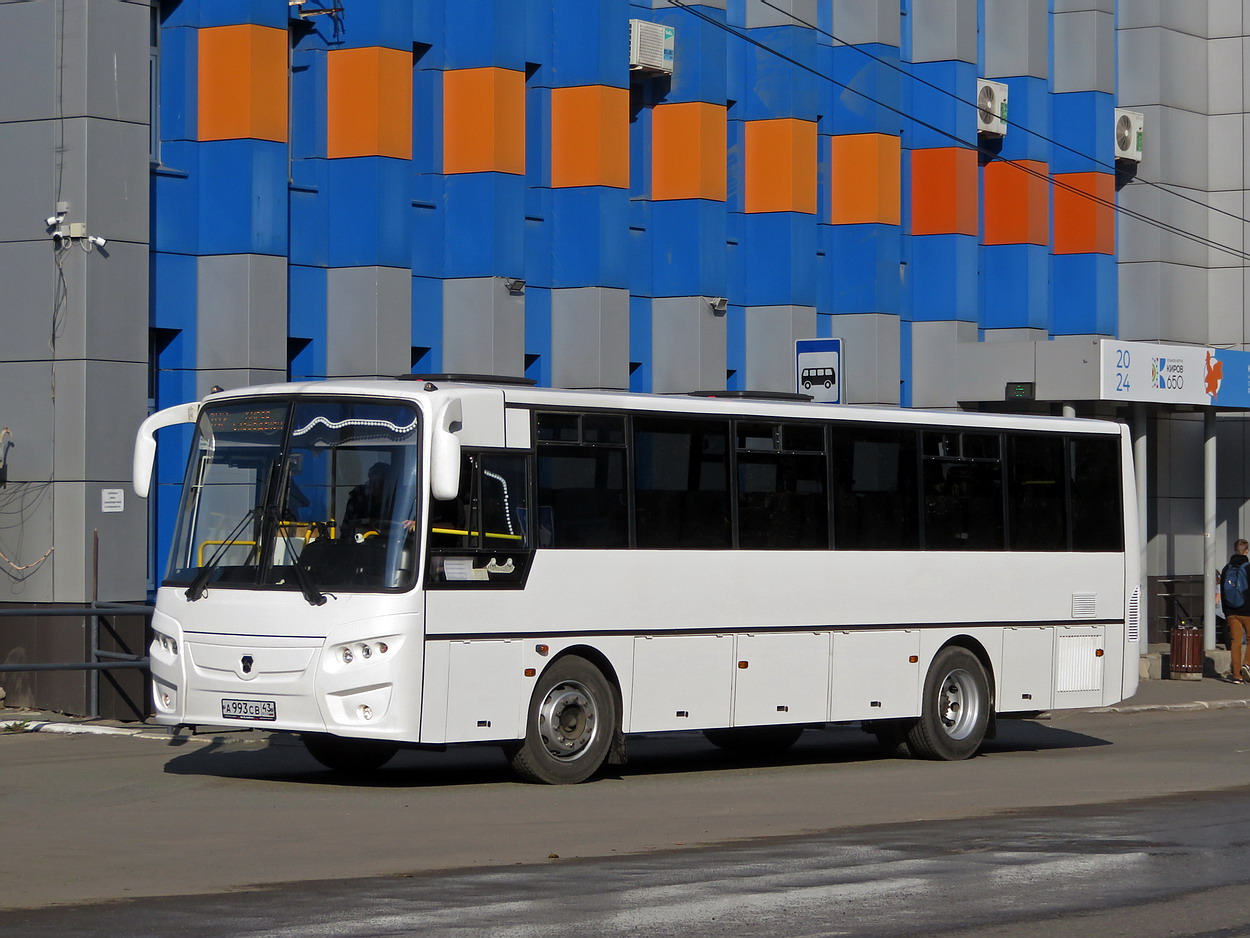 Кировская область, КАвЗ-4238-61 № А 993 СВ 43