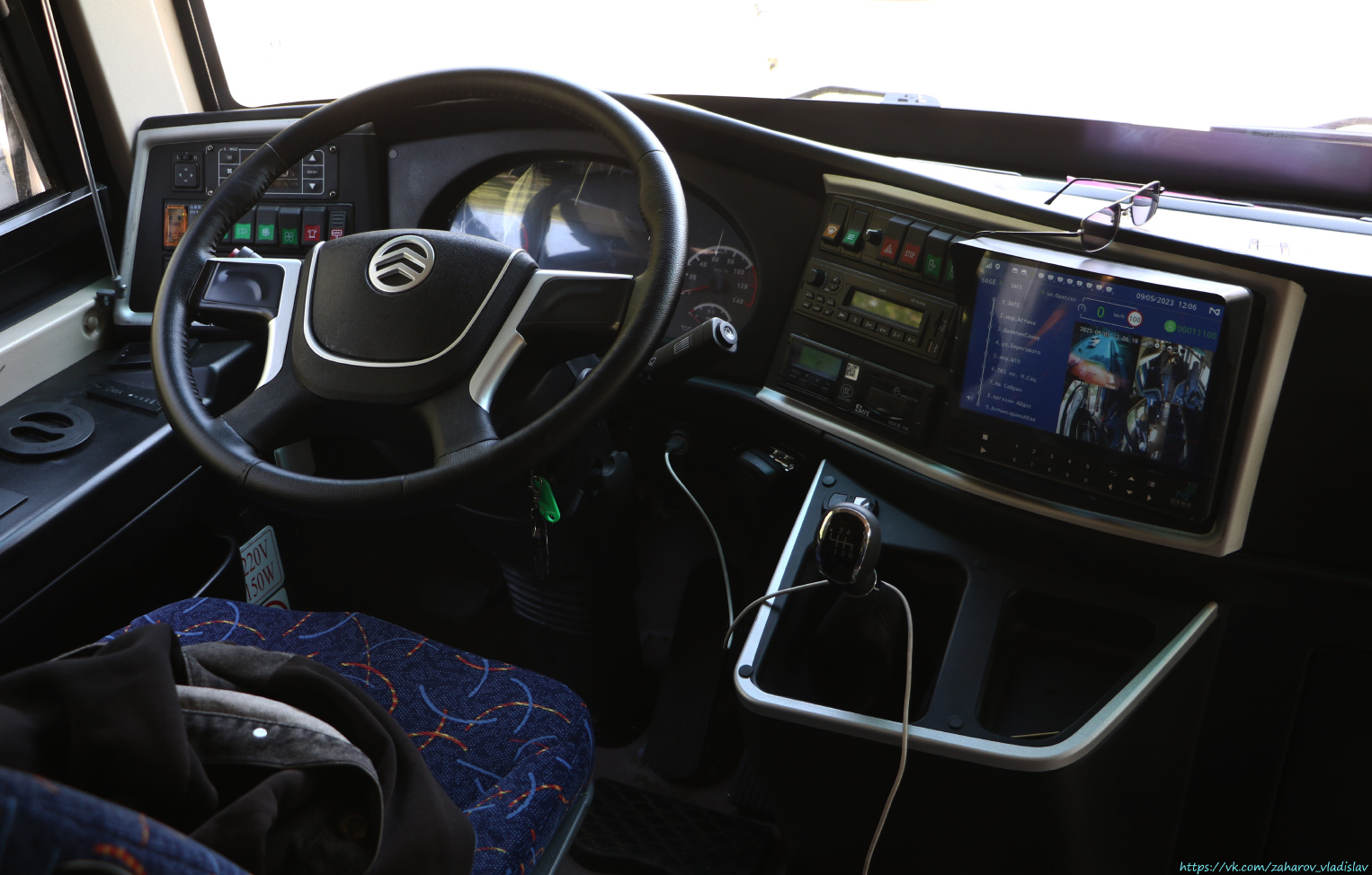 Алматы, Golden Dragon XML6101J15 (Hyundai Trans Auto) № 052 DI 02