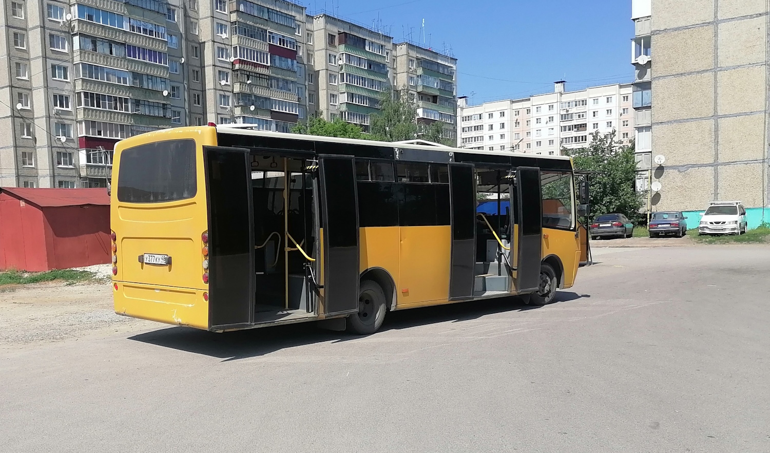 Липецкая область, Ataman A092H6 № У 377 КУ 48
