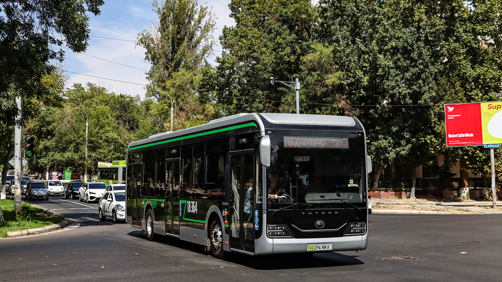 Узбекистан, Yutong ZK6126BEVG № 18364