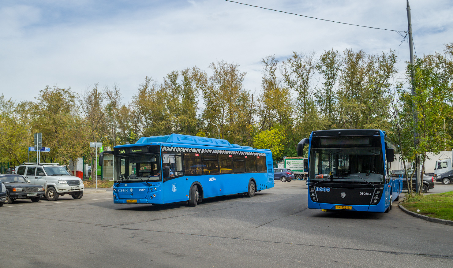 Москва, ЛиАЗ-5292.71 № 191604; Москва, НефАЗ-5299-40-52 № 030683