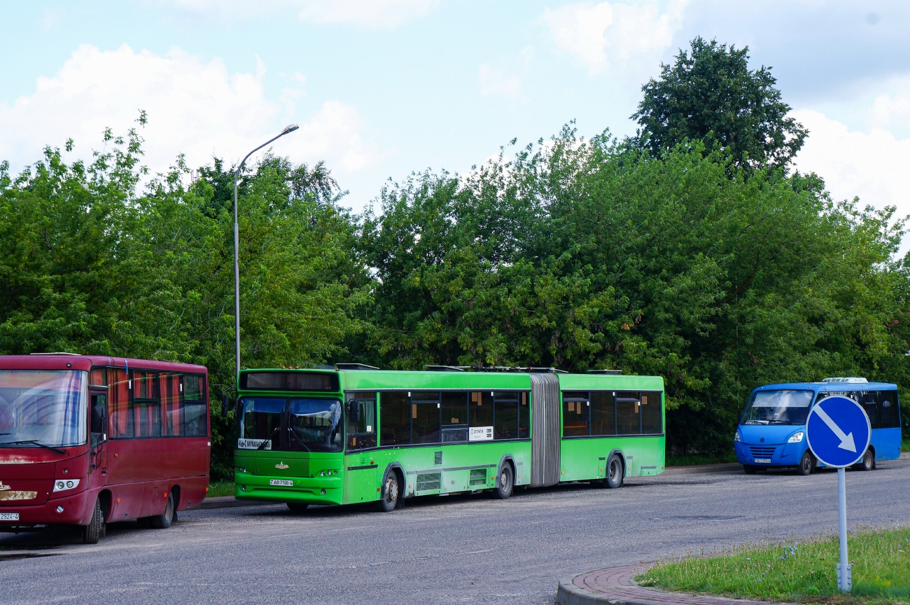 Гродненская область, МАЗ-256.270 № 032000; Гродненская область, МАЗ-105.465 № 011223