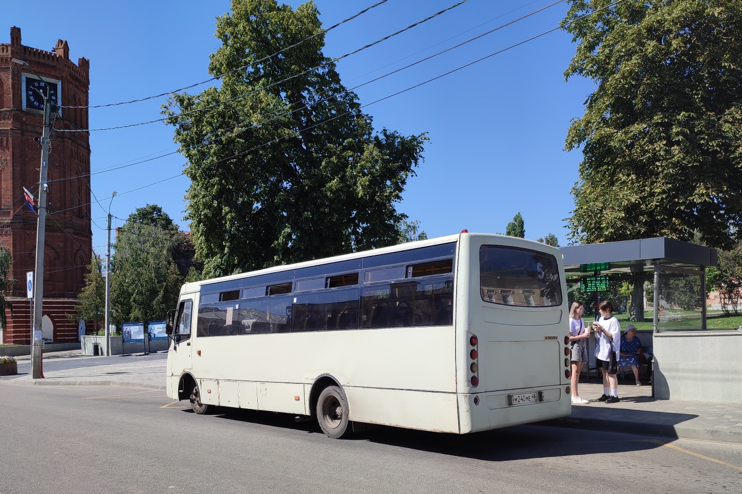 Липецкая область, Ataman A093H6 № М 240 МЕ 48